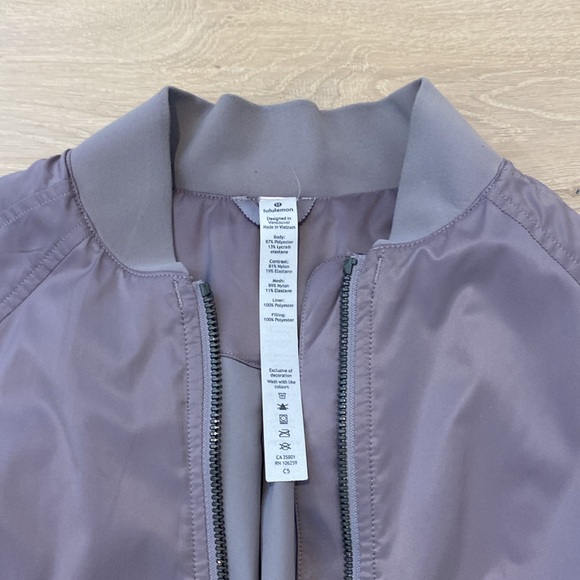 Lululemon bomber - Picture 2 of 4